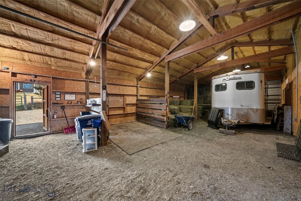 1080 Upper Tom Burke Road, Gallatin Gateway, MT 59730 photo 9