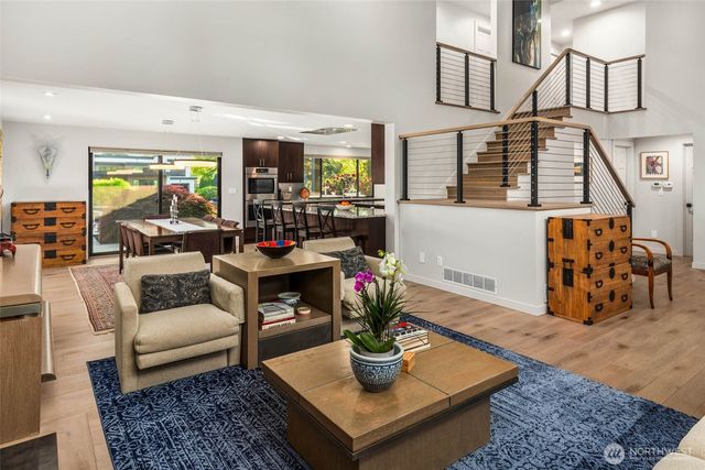 12 Columbia Key, Bellevue, WA 98006