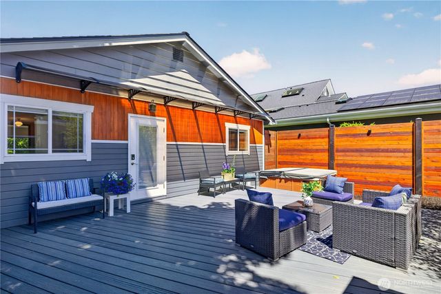 1411 5th Street, Anacortes, WA 98221