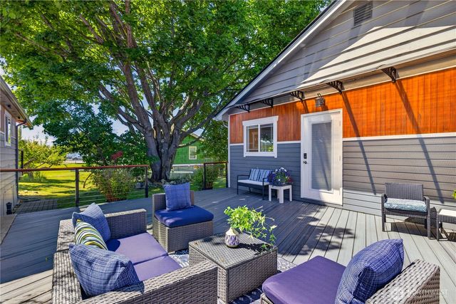 1411 5th Street, Anacortes, WA 98221