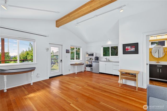 1411 5th Street, Anacortes, WA 98221