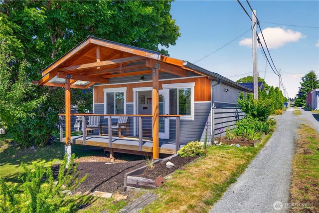 1411 5th Street, Anacortes, WA 98221
