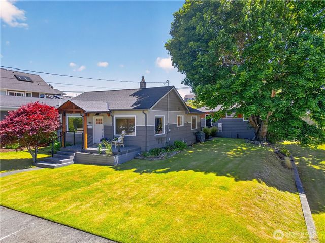1411 5th Street, Anacortes, WA 98221