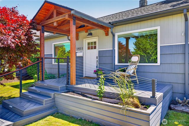 1411 5th Street, Anacortes, WA 98221