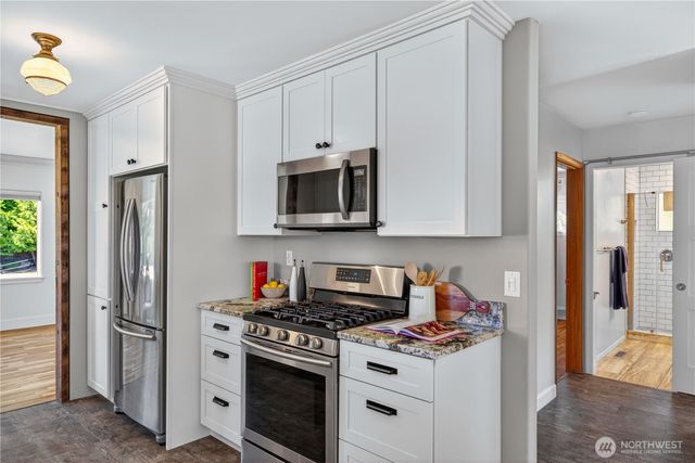 1411 5th Street, Anacortes, WA 98221