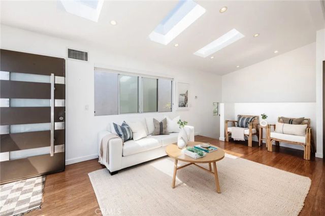 309 Gull Street, Manhattan Beach, CA 90266