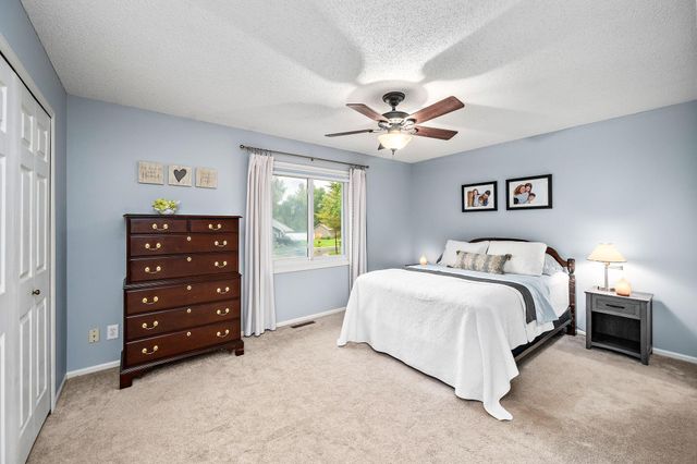 631 Bighorn Drive, Chanhassen, MN 55317