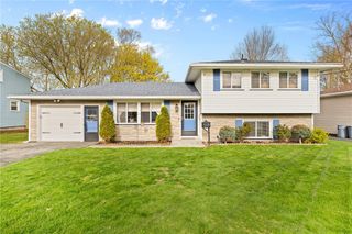 49 Chad Circle, Greece, NY 14616