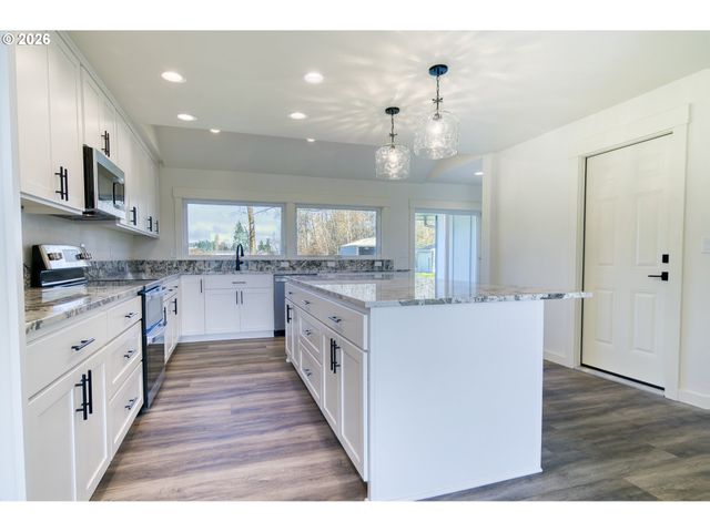 56199 HAZEN Rd, Warren, OR 97053