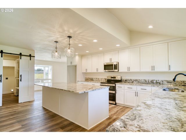 56199 HAZEN Rd, Warren, OR 97053