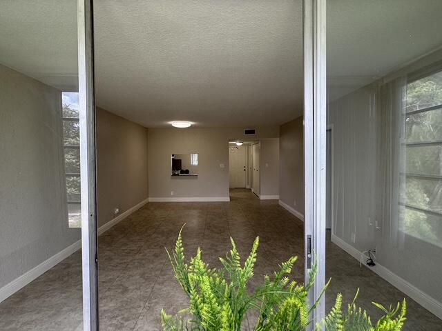8411 LAGOS DE CAMPO Boulevard 204U, Tamarac, FL 33321