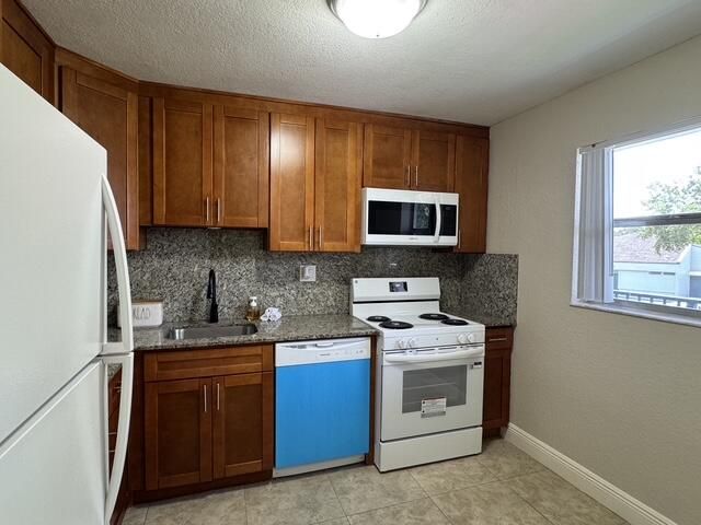 8411 LAGOS DE CAMPO Boulevard 204U, Tamarac, FL 33321