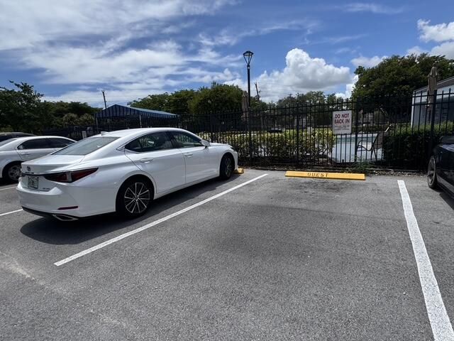 8411 LAGOS DE CAMPO Boulevard 204U, Tamarac, FL 33321