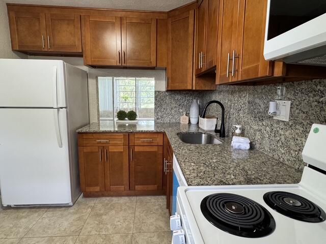 8411 LAGOS DE CAMPO Boulevard 204U, Tamarac, FL 33321