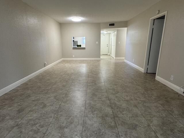 8411 LAGOS DE CAMPO Boulevard 204U, Tamarac, FL 33321