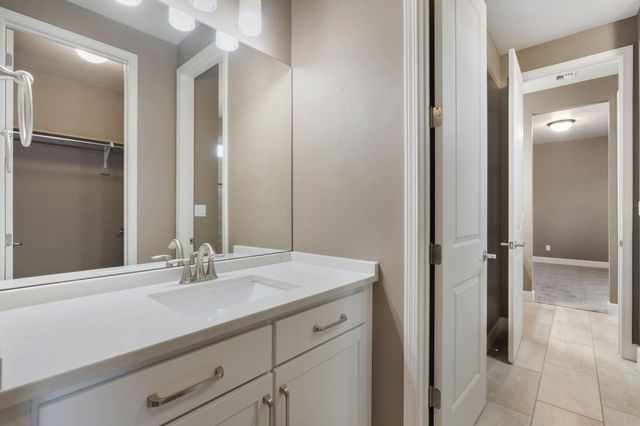 8100 Ronan Court NE, Albuquerque, NM 87122