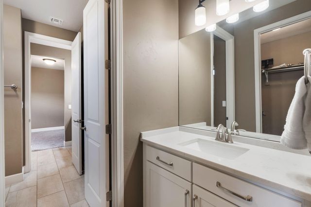 8100 Ronan Court NE, Albuquerque, NM 87122