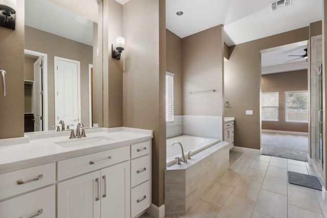 8100 Ronan Court NE, Albuquerque, NM 87122