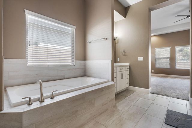 8100 Ronan Court NE, Albuquerque, NM 87122