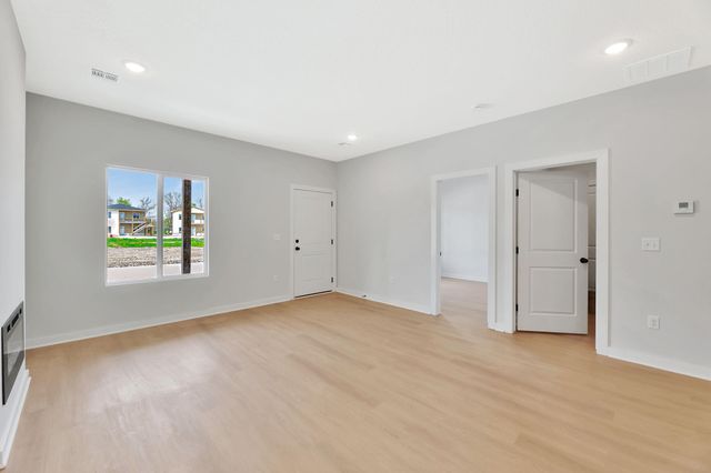 5534-5536 N Bressler Dr, Park City, KS 67219