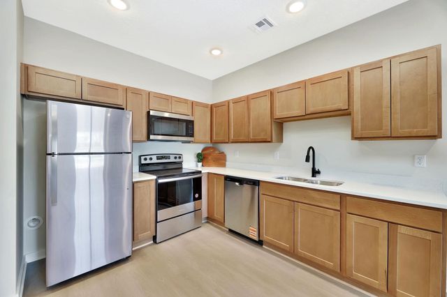 5534-5536 N Bressler Dr, Park City, KS 67219