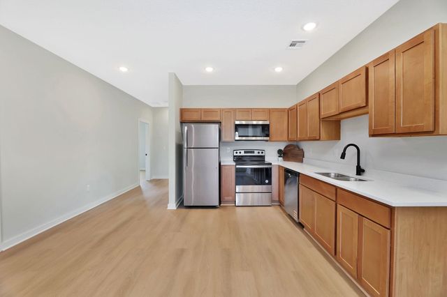 5534-5536 N Bressler Dr, Park City, KS 67219