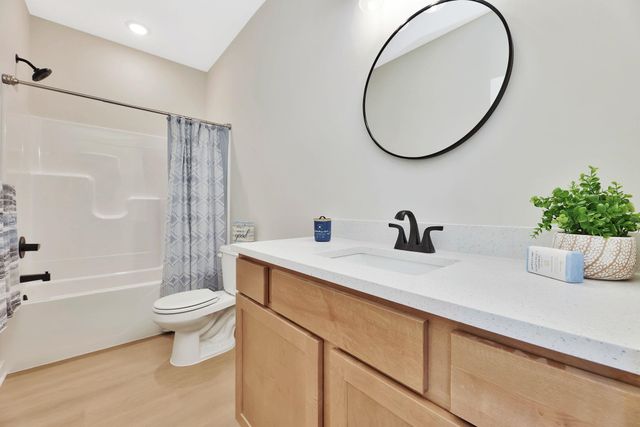 5534-5536 N Bressler Dr, Park City, KS 67219