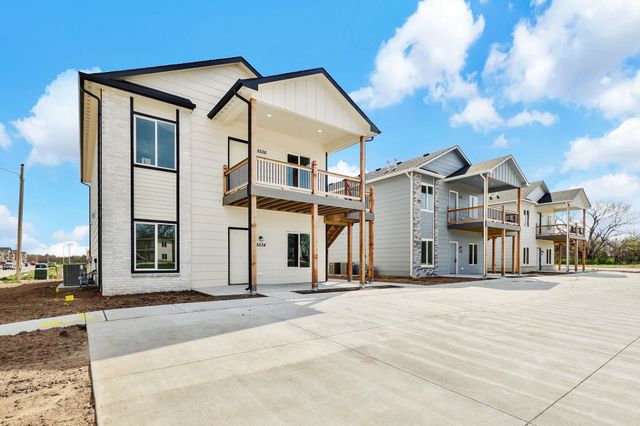 5534-5536 N Bressler Dr, Park City, KS 67219