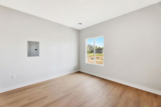 5534-5536 N Bressler Dr, Park City, KS 67219