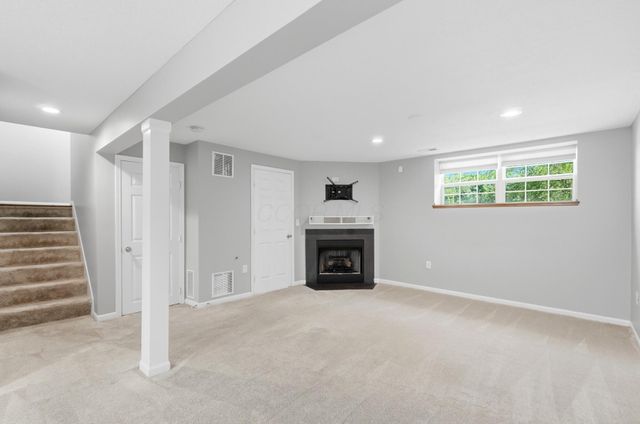 6940 Churchill Downs Drive, 40, New Albany, OH 43054