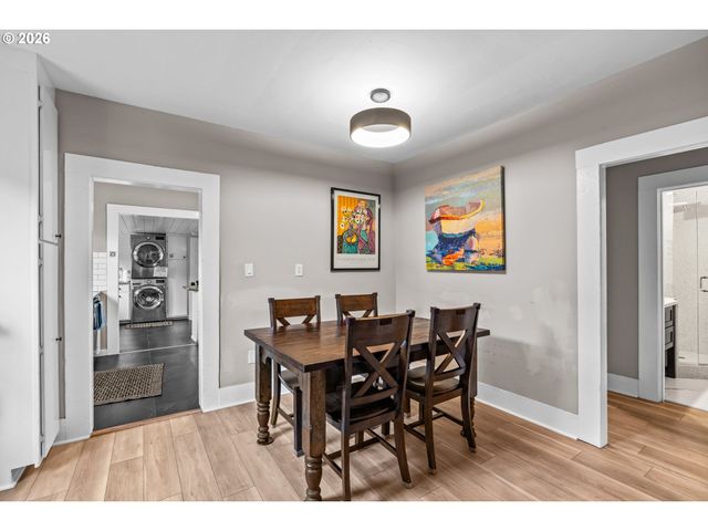 807 E St, Springfield, OR 97477