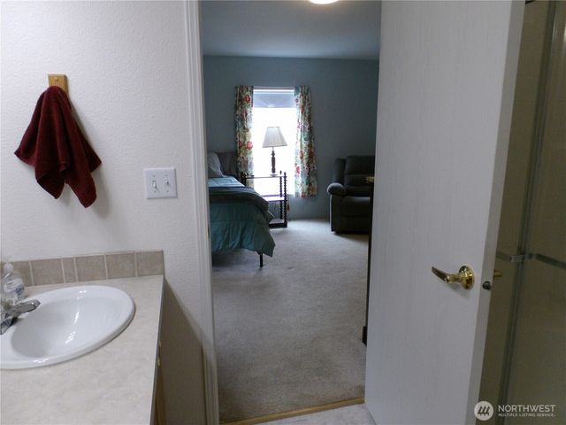 8005 Sandridge Road, Long Beach, WA 98631