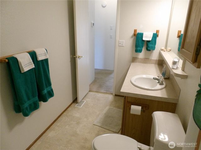 8005 Sandridge Road, Long Beach, WA 98631