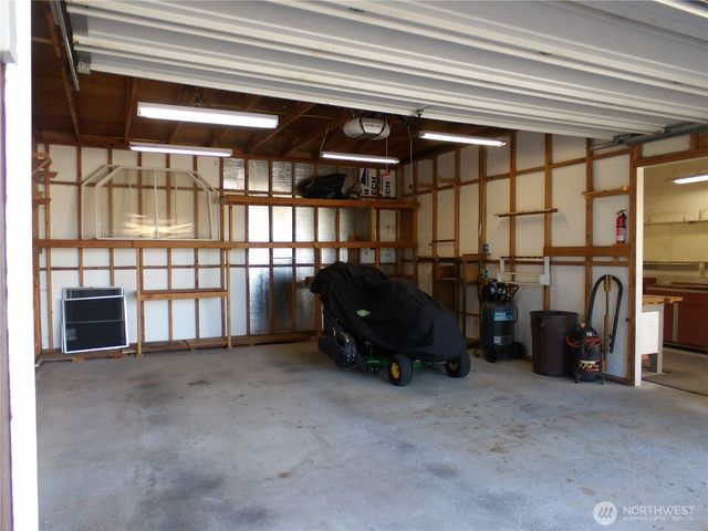 8005 Sandridge Road, Long Beach, WA 98631