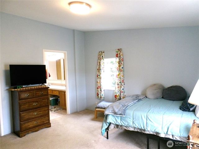 8005 Sandridge Road, Long Beach, WA 98631