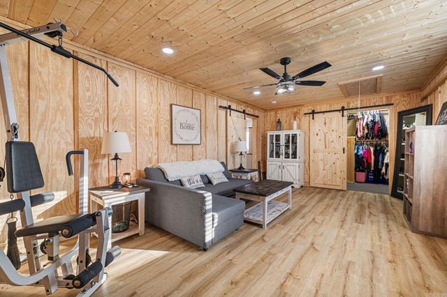 410 W Locust St, Cabot, AR 72023