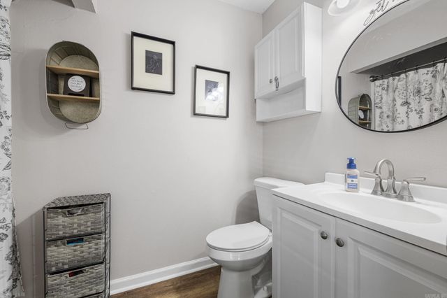 410 W Locust St, Cabot, AR 72023