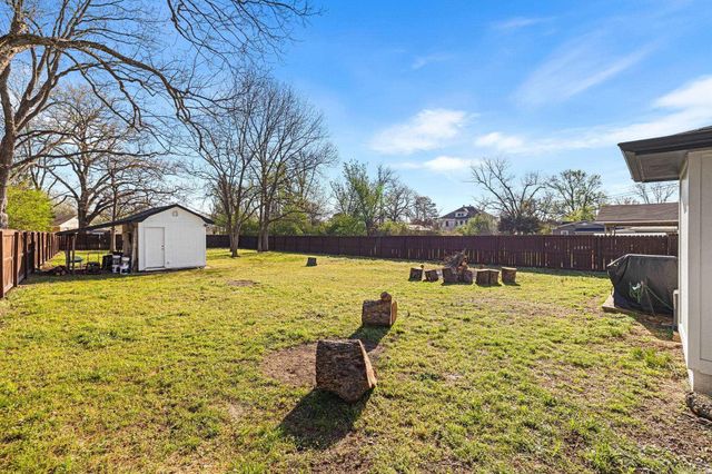 410 W Locust St, Cabot, AR 72023
