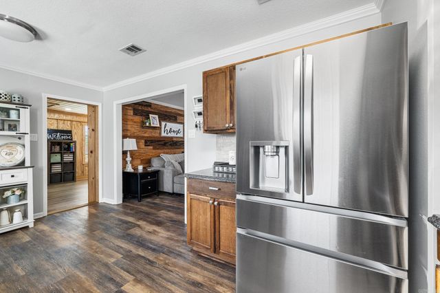 410 W Locust St, Cabot, AR 72023