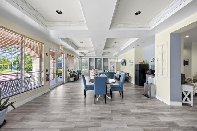 11730 Saint Andrews Place 204, Wellington, FL 33414