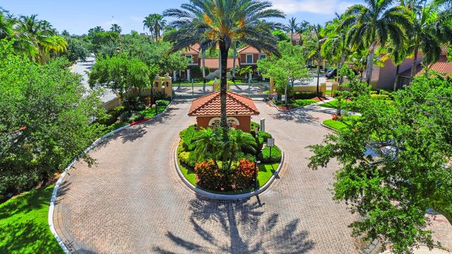 11730 Saint Andrews Place 204, Wellington, FL 33414