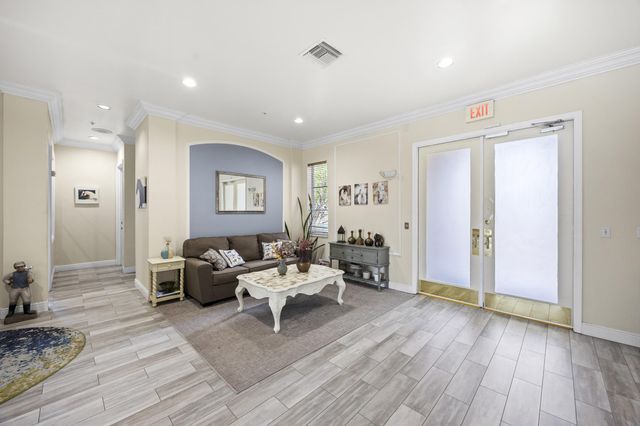 11730 Saint Andrews Place 204, Wellington, FL 33414