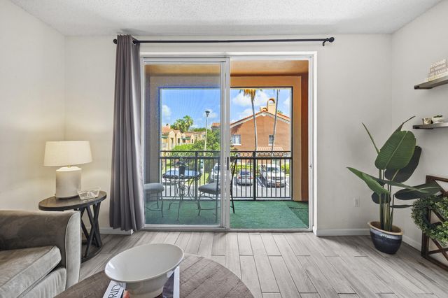11730 Saint Andrews Place 204, Wellington, FL 33414