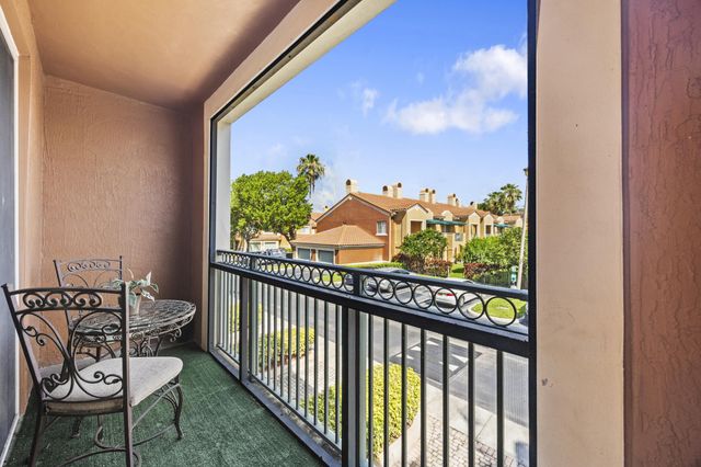 11730 Saint Andrews Place 204, Wellington, FL 33414