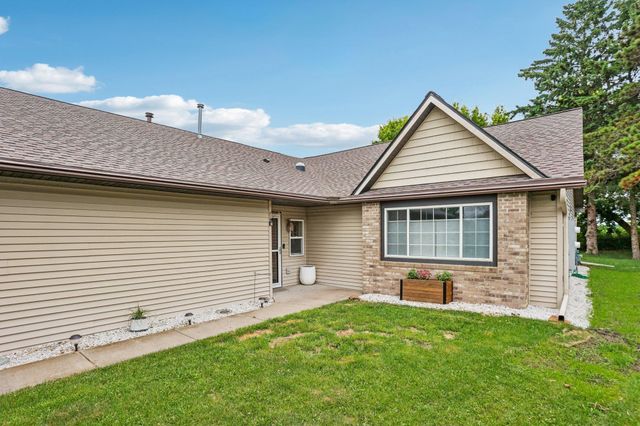 504 Meadows Drive, Hammond, WI 54015