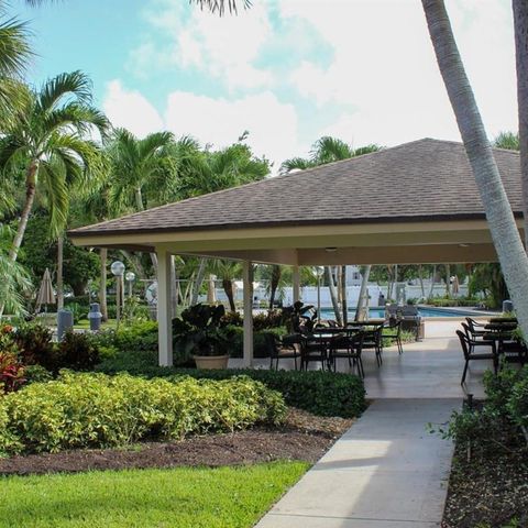 3503 Oaks Way 303, Pompano Beach, FL 33069