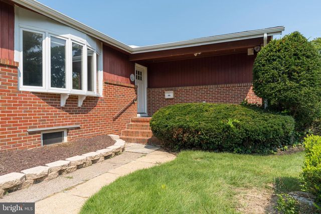 331 HAMILTON BLVD, Morrisville, PA 19067