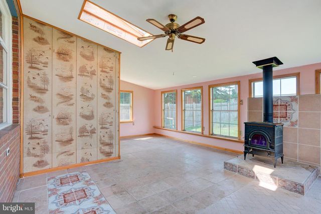 331 HAMILTON BLVD, Morrisville, PA 19067