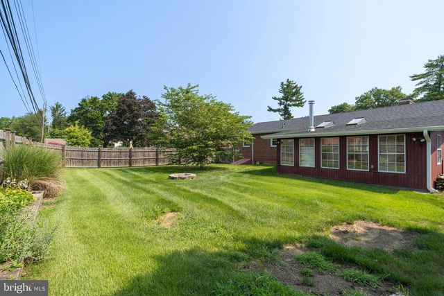 331 HAMILTON BLVD, Morrisville, PA 19067