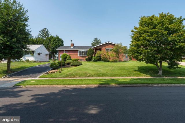 331 HAMILTON BLVD, Morrisville, PA 19067